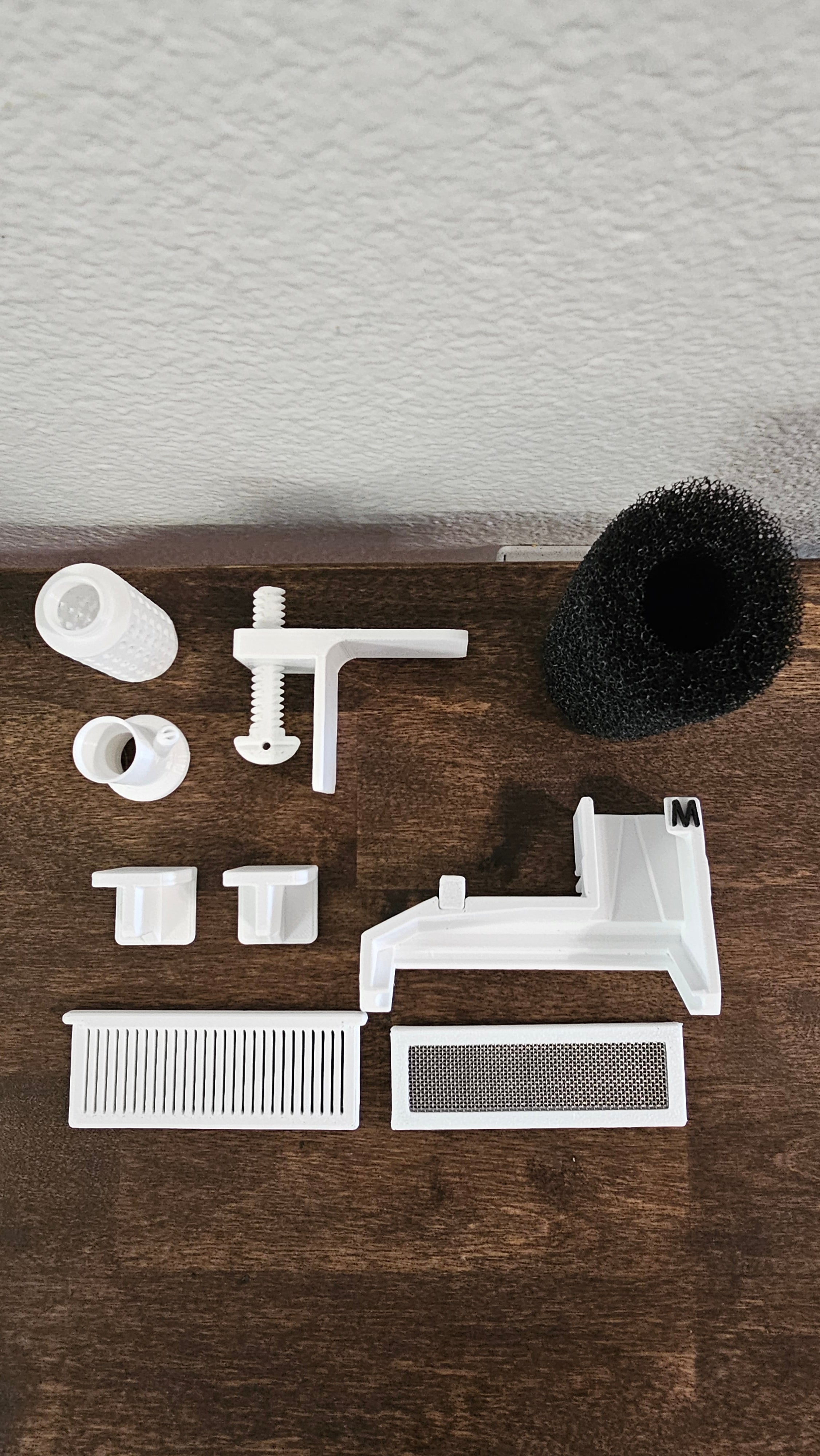 "Medium Fluval Breeder Box" Upgrade Kit | Stainless Steel 30-Mesh Exit Grate | Prefilter Sponge